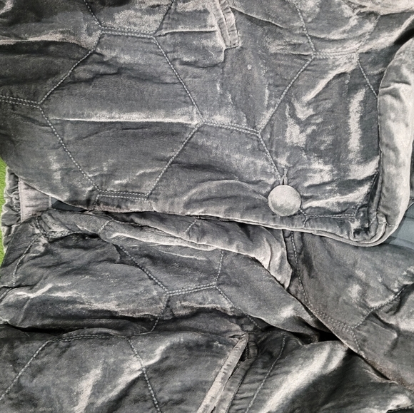 Jacket - Picture 2 of 4